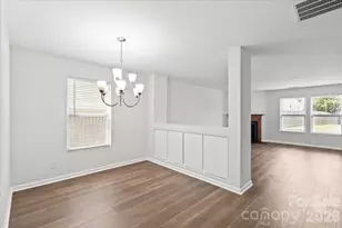 12932 Silvaire Farm Rd, Charlotte, NC 28278 - Photo 8