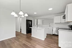 12932 Silvaire Farm Rd, Charlotte, NC 28278 - Photo 20