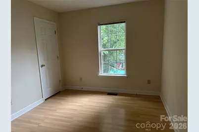 827 E 9th Street, Newton, NC 28658 - Photo 10