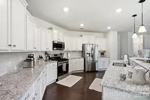 2018 Killian Creek Dr, Denver, NC 28037 - Photo 8