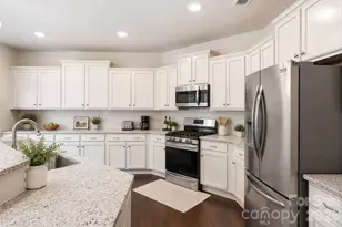 2018 Killian Creek Dr, Denver, NC 28037 - Photo 8