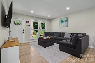 4023 Strangford Ave, Charlotte, NC 28215 - Photo 8