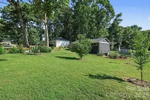 4023 Strangford Ave, Charlotte, NC 28215 - Photo 18