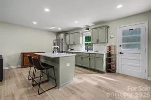 4023 Strangford Ave, Charlotte, NC 28215 - Photo 8