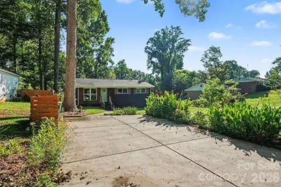 4023 Strangford Avenue, Charlotte, NC 28215 - Photo 20