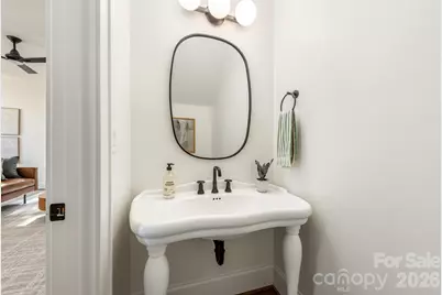 530 Campus Street, Charlotte, NC 28216 - Photo 12