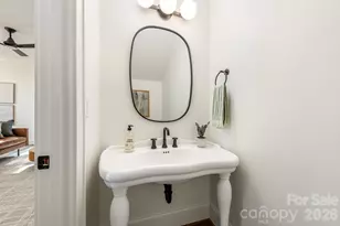 530 Campus St, Charlotte, NC 28216 - Photo 12