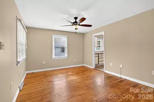 469 Kenilworth Rd, Asheville, NC 28805 - Photo 4