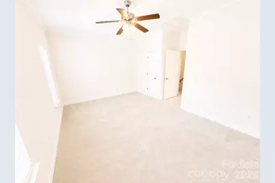 4376 Yoruk Forest Lane, Charlotte, NC 28211 - Photo 18