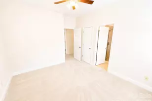 4376 Yoruk Forest Ln, Charlotte, NC 28211 - Photo 14