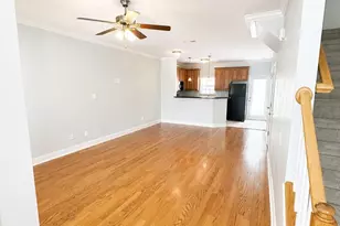 4376 Yoruk Forest Ln, Charlotte, NC 28211 - Photo 2