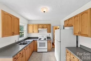 64 Second St, Tryon, NC 28782 - Photo 8
