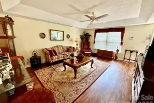 126 Joshua Case Ct, Fort Mill, SC 29715 - Photo 6