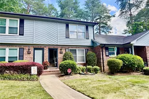 126 Joshua Case Ct, Fort Mill, SC 29715 - Photo 2
