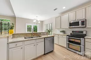 20307 Southshore Dr, Cornelius, NC 28031 - Photo 10