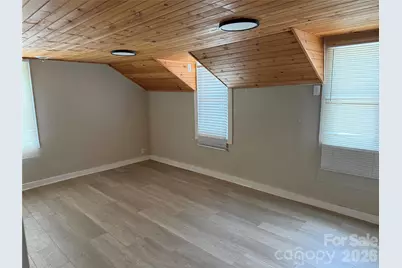 808 Harrisburg Drive SW, Lenoir, NC 28645 - Photo 10
