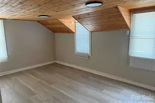 808 Harrisburg Dr SW, Lenoir, NC 28645 - Photo 10