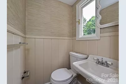 6654 Brookcrest Drive, Charlotte, NC 28210 - Photo 24