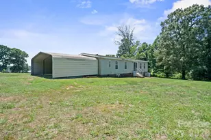 153 Wild Cherry Dr, Statesville, NC 28625 - Photo 6