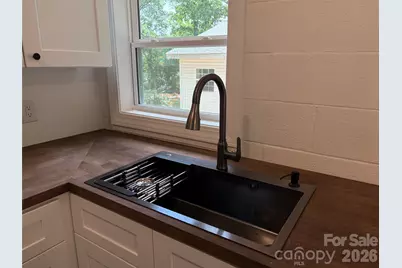 1111 S Meeting Street, Statesville, NC 28677 - Photo 10