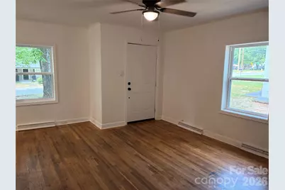 1111 S Meeting Street, Statesville, NC 28677 - Photo 4