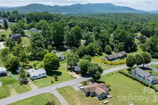 111 Cross Memorial Ave, Morganton, NC 28655 - Photo 32