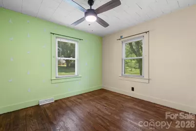 111 Cross Memorial Avenue, Morganton, NC 28655 - Photo 10