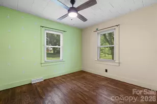 111 Cross Memorial Ave, Morganton, NC 28655 - Photo 10