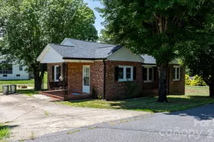 111 Cross Memorial Ave, Morganton, NC 28655 - Photo 14