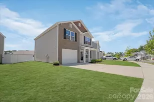 7112 Finnigan Rd, Charlotte, NC 28215 - Photo 2