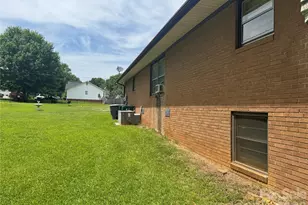 8432 Idlewild Rd, Charlotte, NC 28227 - Photo 8