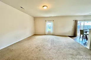 7803 Paper Birch Dr, Charlotte, NC 28215 - Photo 4