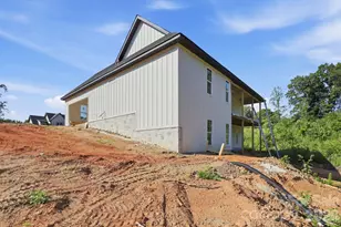 5762 Jeremiah Ct, Hickory, NC 28601 - Photo 6