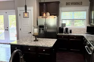 18027 Northport Dr, Cornelius, NC 28031 - Photo 8