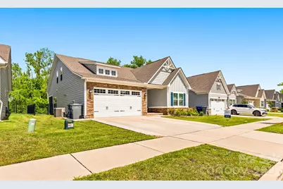6412 Cambridge Drive, Harrisburg, NC 28075 - Photo 2
