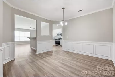 4427 Glenlea Commons Drive, Charlotte, NC 28216 - Photo 22