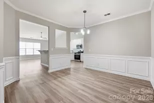 4427 Glenlea Commons Dr, Charlotte, NC 28216 - Photo 22