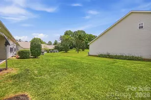 4427 Glenlea Commons Dr, Charlotte, NC 28216 - Photo 46