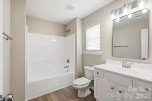 4427 Glenlea Commons Dr, Charlotte, NC 28216 - Photo 38