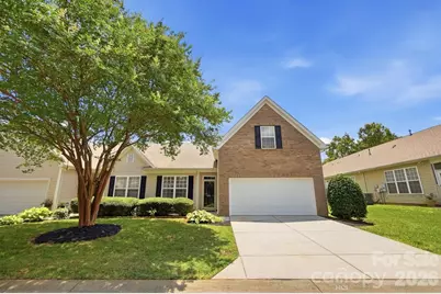 4427 Glenlea Commons Drive, Charlotte, NC 28216 - Photo 2