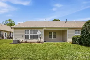 4427 Glenlea Commons Dr, Charlotte, NC 28216 - Photo 44
