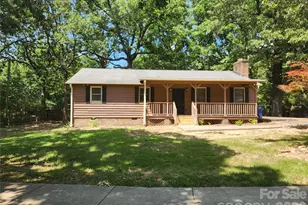106 Maye St, Wingate, NC 28174 - Photo 2