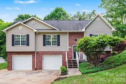 1607 Indian Springs Drive NW, Conover, NC 28613 - Photo 1