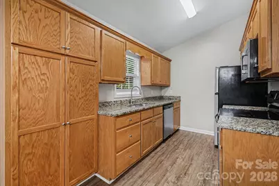 1607 Indian Springs Drive NW, Conover, NC 28613 - Photo 4