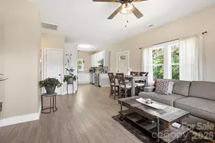 106 Thistle Field Dr, Asheville, NC 28806 - Photo 8