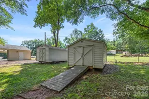 644 Dallas Spencer Mountain Rd, Dallas, NC 28034 - Photo 30