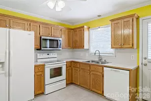 1673 Ashridge Rd, Rock Hill, SC 29730 - Photo 6