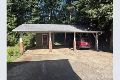 3755 21st Street NE, Hickory, NC 28601 - Photo 4