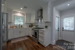 523 Kenlough Dr, Charlotte, NC 28209 - Photo 6
