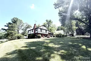 701 Archdale Dr, Charlotte, NC 28217 - Photo 2